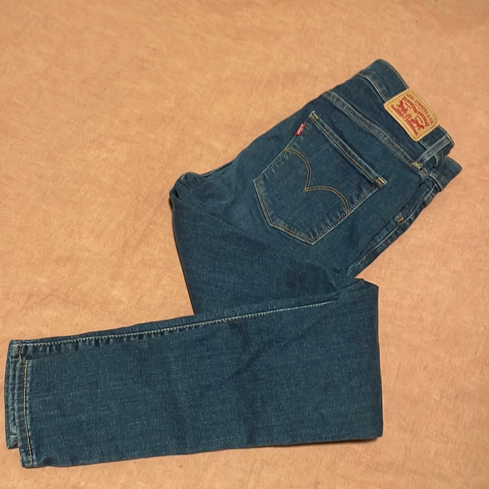 Levi’s 720 - LIKE NEW